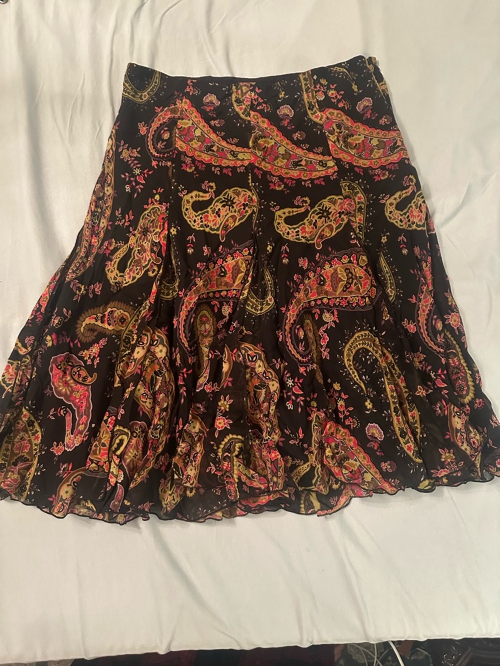 Dana Buchman vintage ruffled bottom silk skirt size 8 awesome lined